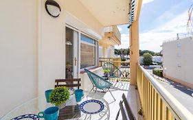 Coastal Paradise & Cozy Home With A 100M From The Beach!